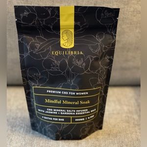 Equilibria Mindful Mineral Soak